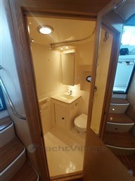 Tiara 3500 Open Sampei bathroom