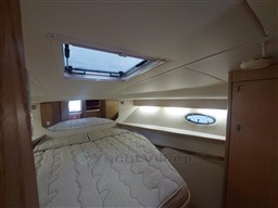 Tiara 3500 Open Sampei cabin detail