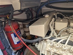 Tiara 3500 Open engine detail