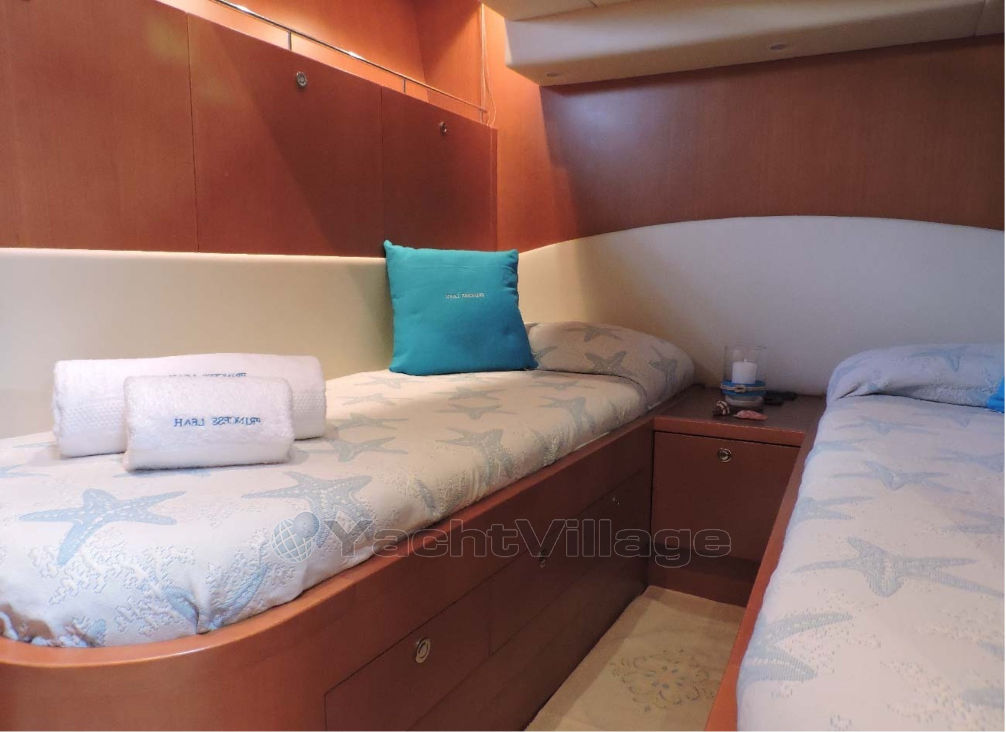 DOUBLE CABIN