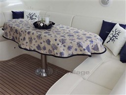 Uniesse54 interior