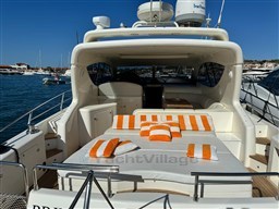 Aft sunpad
