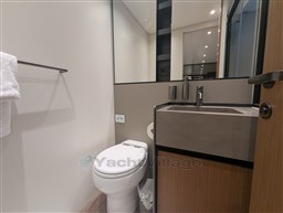{I}Day toilet