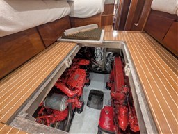 AZ 35 Fly engine room