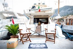 AZ 62 EVO, at the dock