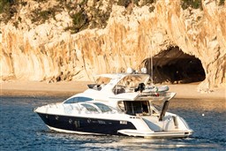 AZ 62 EVO, aft profile