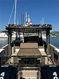 {E} saxdor 400 gto AFT view