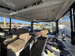 {E} 15 - saxdor 400 interno