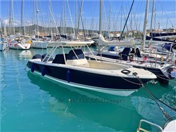 Pursuit 310 Sport Stb Fwd Profile