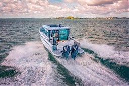 Saxdor 320 GTC aft view