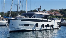 Seadeck 6 bow profile