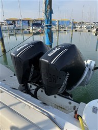 Boston 28 Outrage new engines