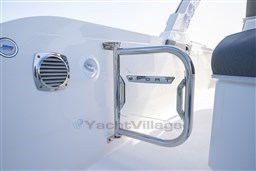 Tiara 34 LS cockpit details