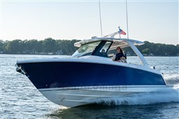 Tiara 34 LS closed view