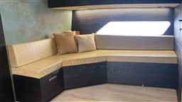 Apex 60 Sofa2