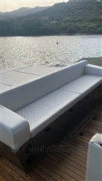 Apex 60 external sofa