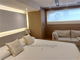 Prestige 630 Sissi mastercabin