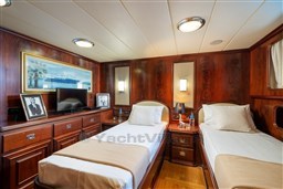 Aquarius IV 1st Twin Guests Cabin