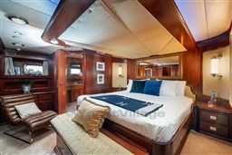 Aquarius IV Master Cabin