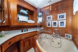 Aquarius IV Master Head