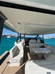 Cockpit dinette view