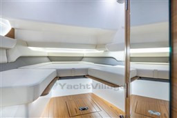 {I} Master cabin