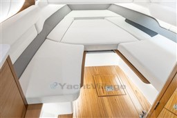 {I} Master cabin