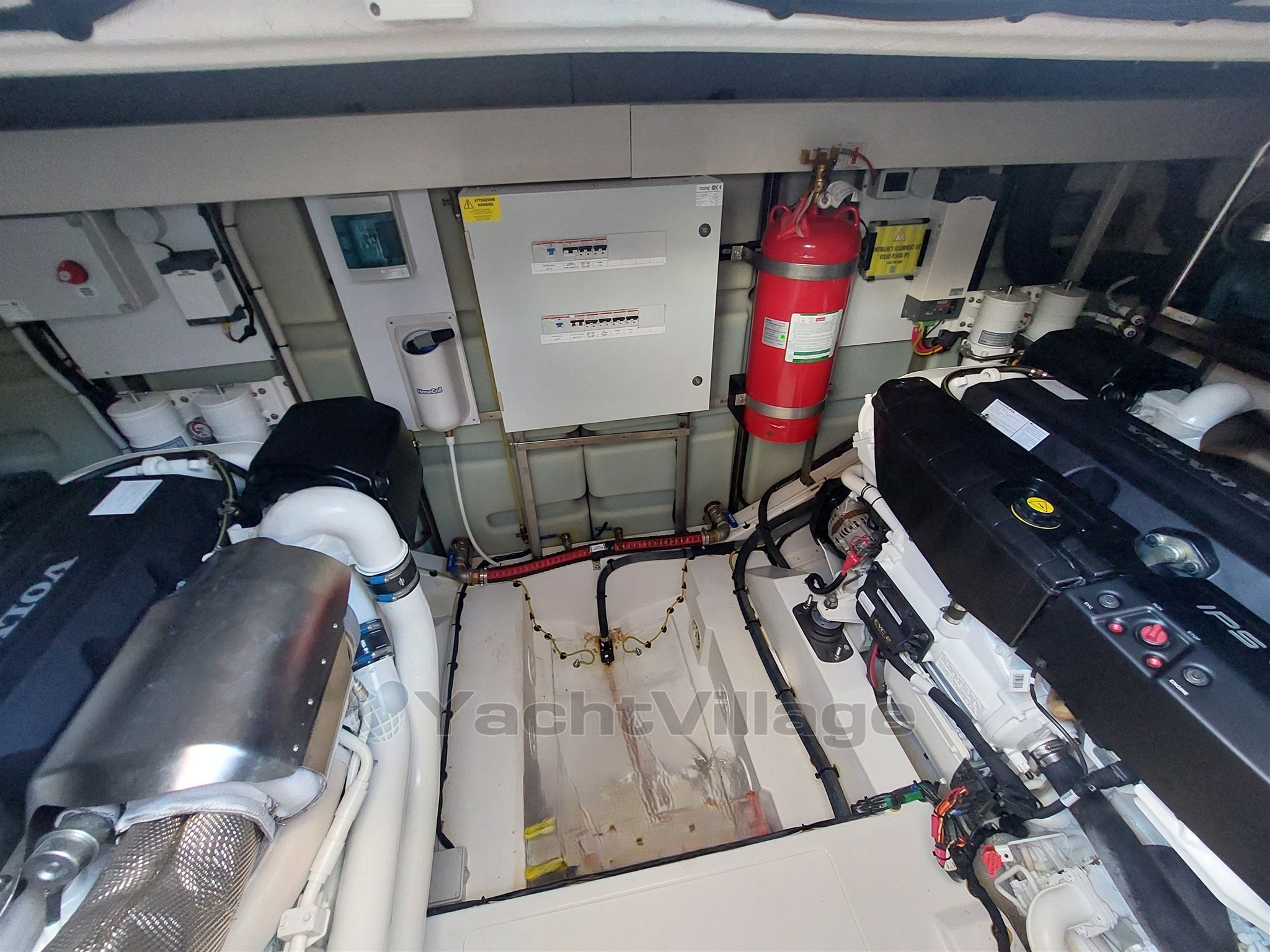 {I} Engine room