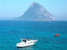 Tiara 4100 Open anchored