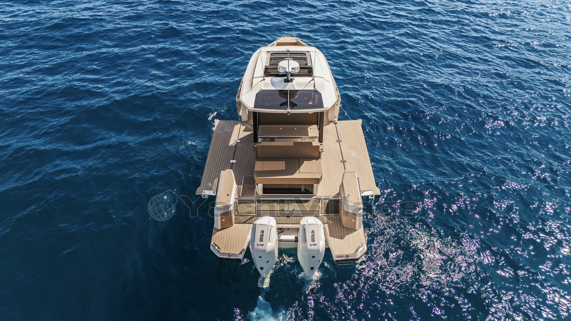 SAXDOR 400 GTS Aft aerial