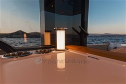 SAXDOR 400 GTS Lights