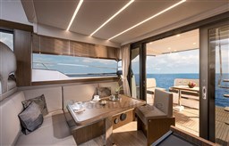 Bavaria 420 coupè dinette