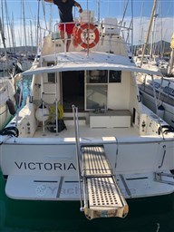 Bertram 37, aft view