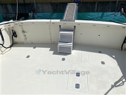 Bertram 37, aft cockpit