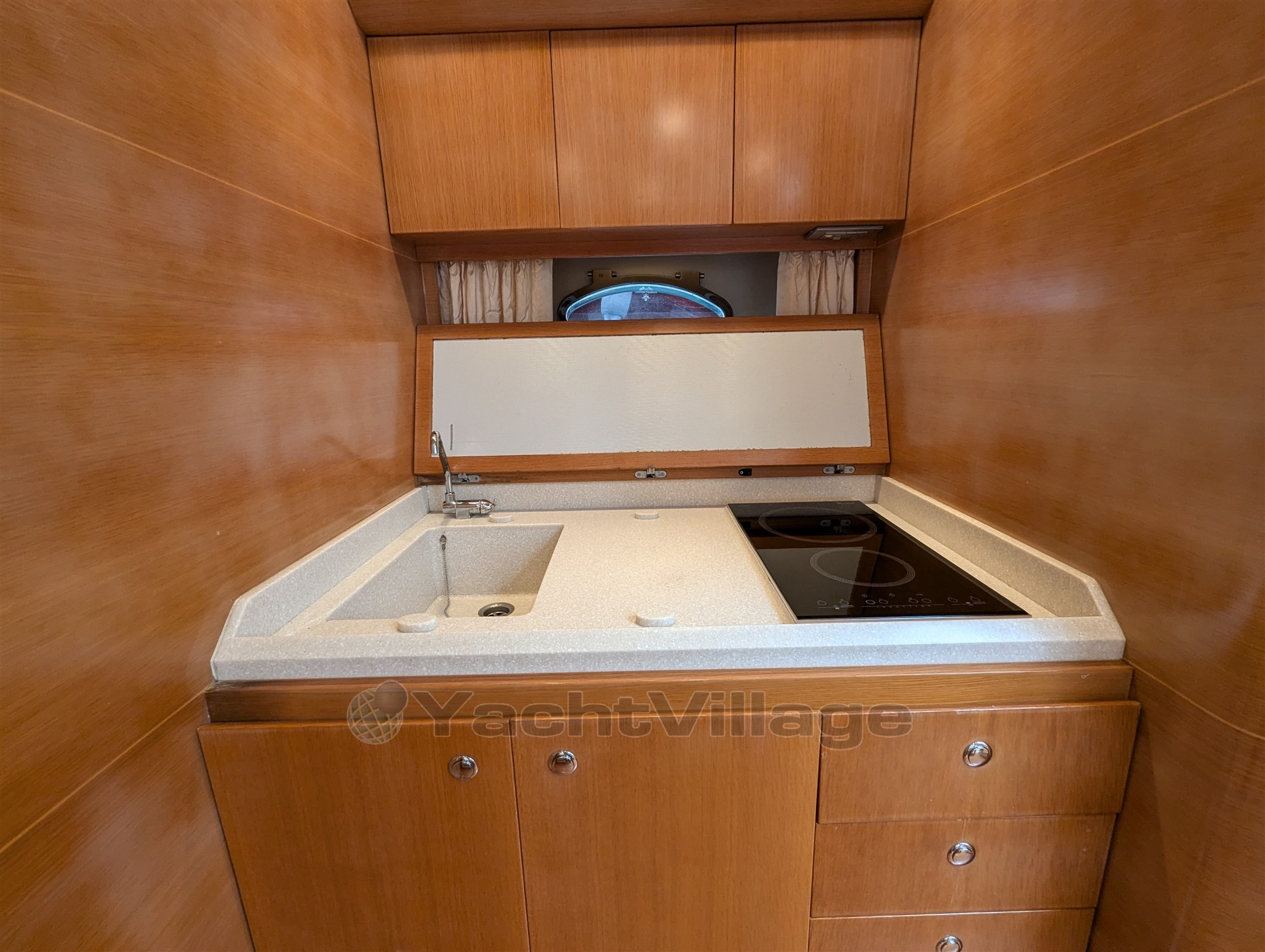Sarnico Spider galley