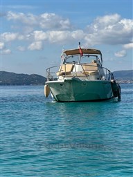 Boston Whaler 25 Revenge wa.jpg