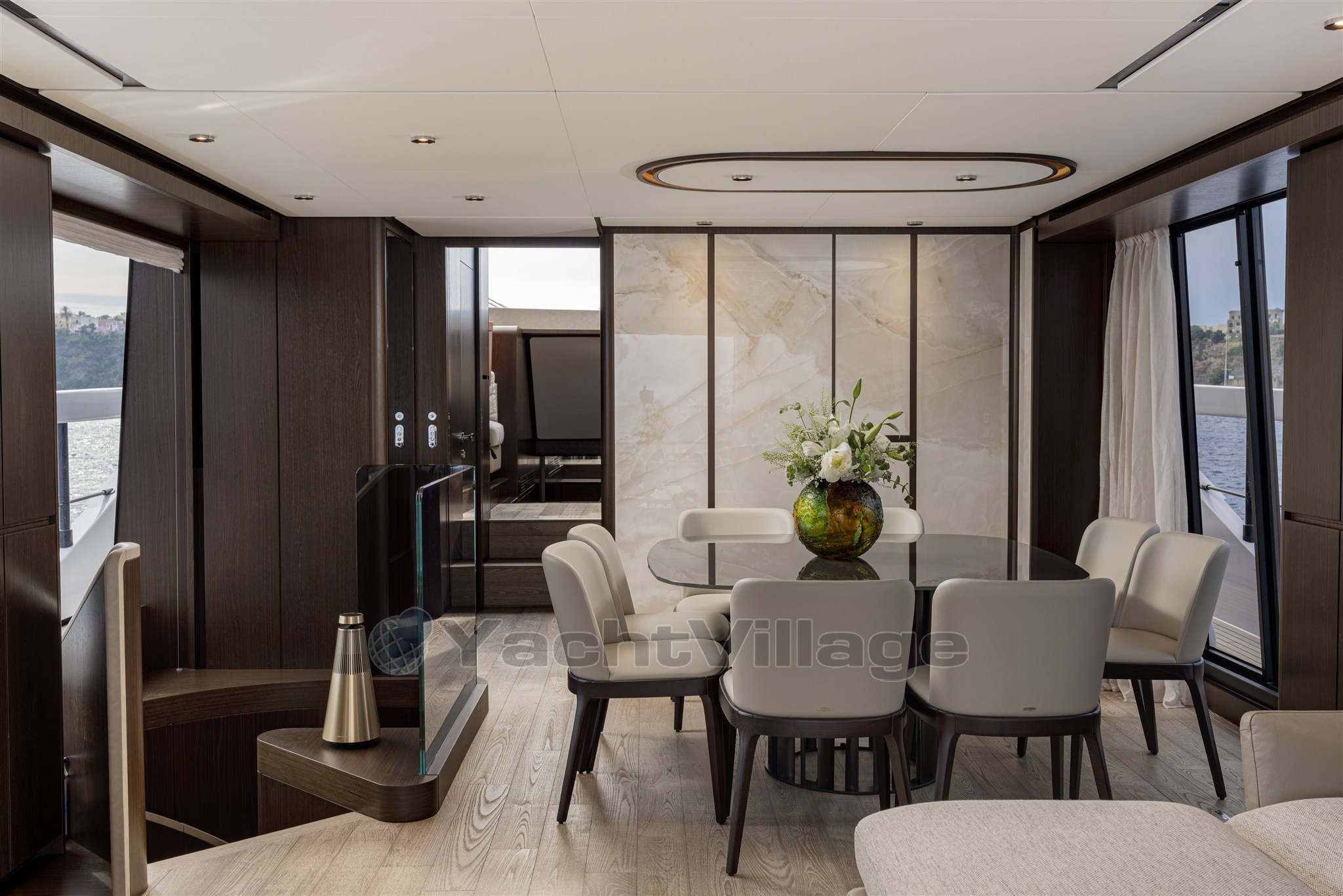 {I}Dinette