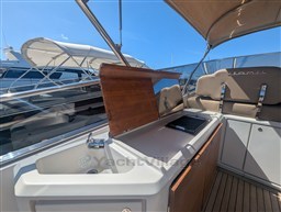 Cockpit galley