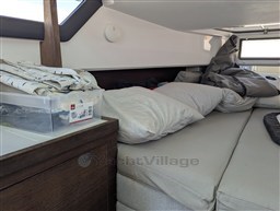 Axopar 37 Sun Top Brabus, cabin