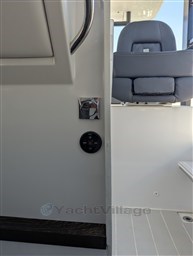 Axopar 37 Sun Top Brabus, details