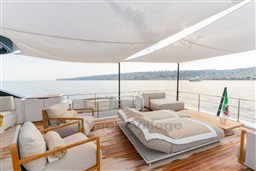 Flybridge Lounge