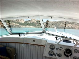 Bertram 25 MKII Hard Top detail 5