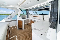 Tiara 48LS cockpit galley