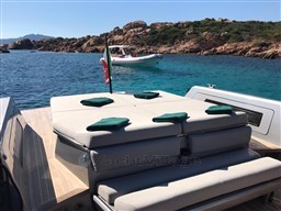 Aft sunpad