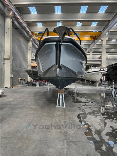 Bow view