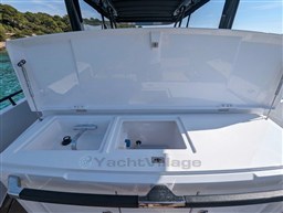 Cockpit bar