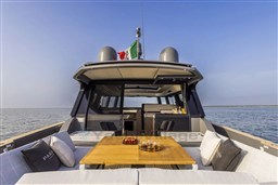 Pardo GT52 cockpit view