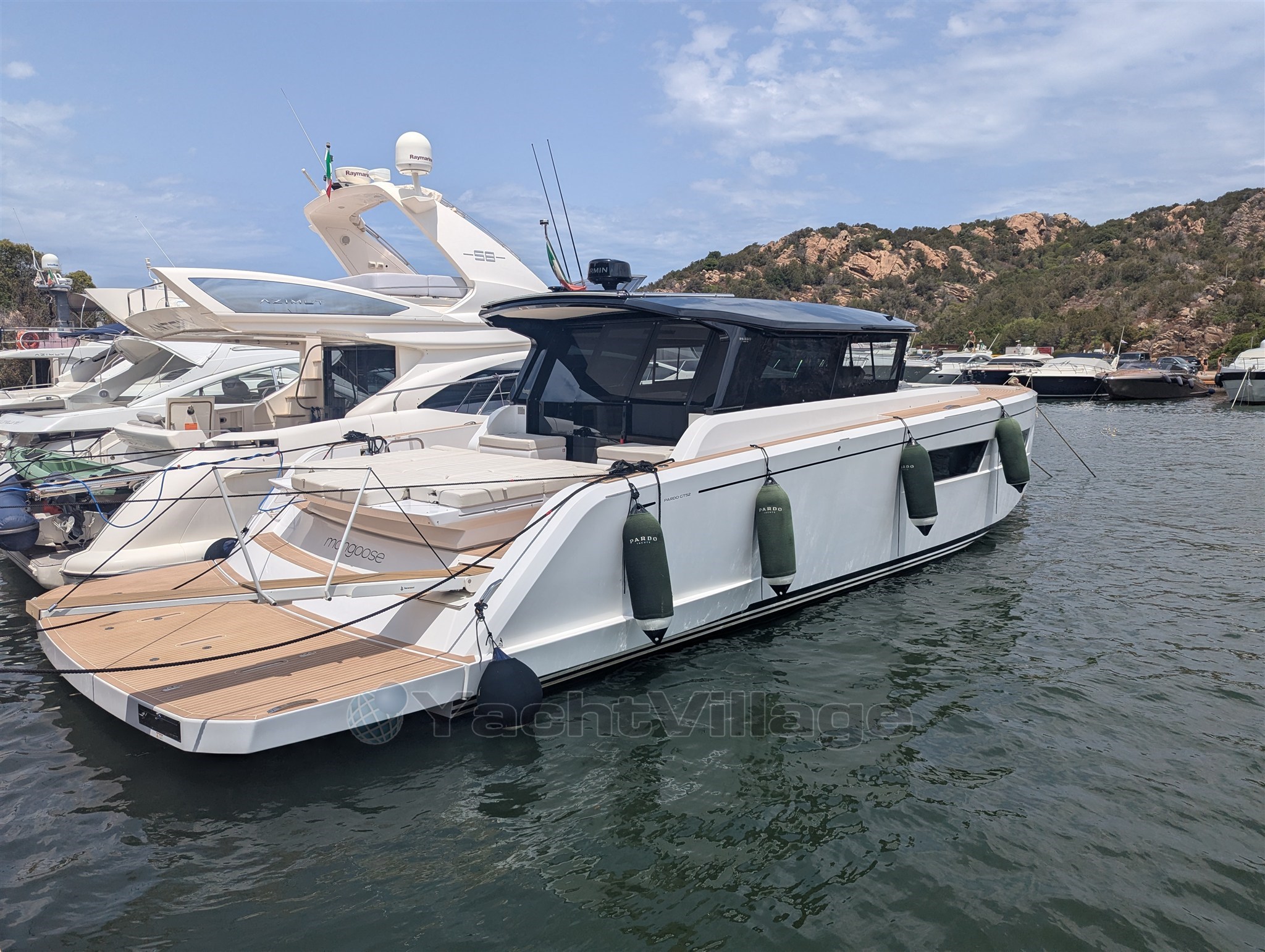 Pardo GT52 aft profile