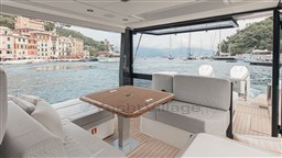 SAXDOR 400 GTO Dinette