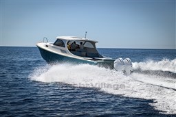 Toy 39 Outboard running 2